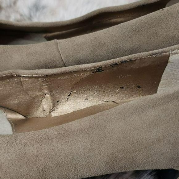 VanEli Beige Tan 7.5 Small Heel Pumps - Picture 8 of 8